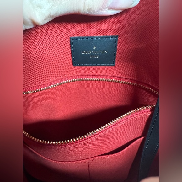 Louis Vuitton OntheGo tote GM - Picture 6 of 11